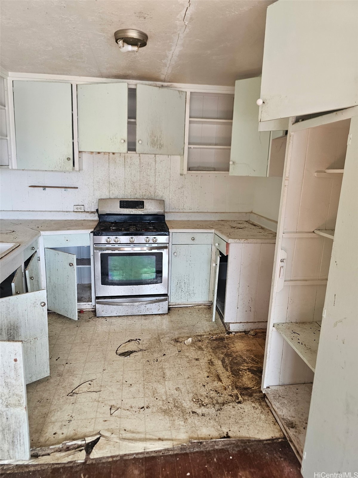 3031 Nihi Street R18 Property Photo 4