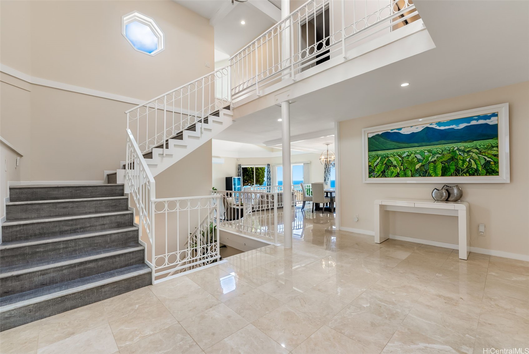 1906 Alaweo Street Property Photo 4