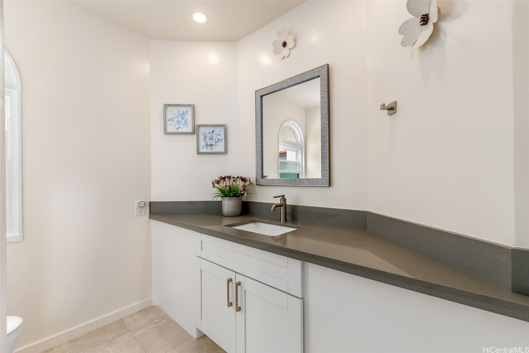1906 Alaweo Street Property Photo 12