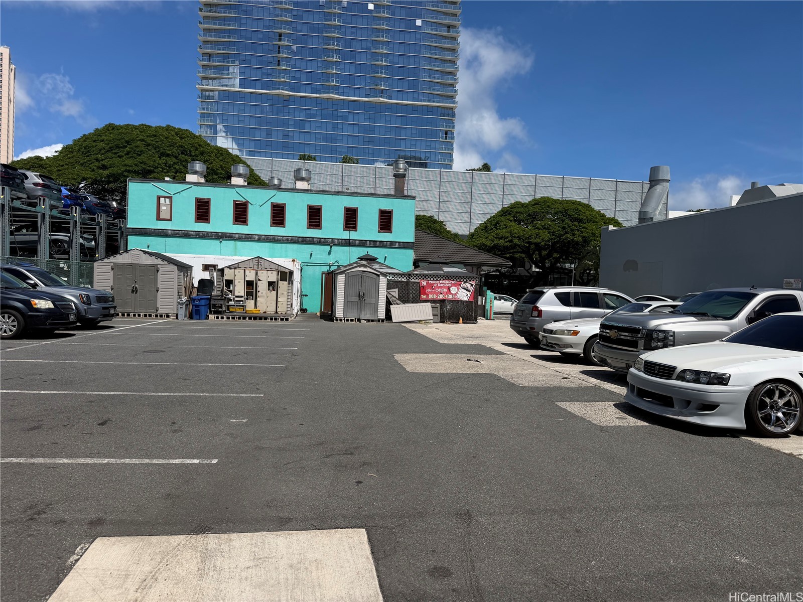 871 Kapiolani Boulevard Property Photo 2