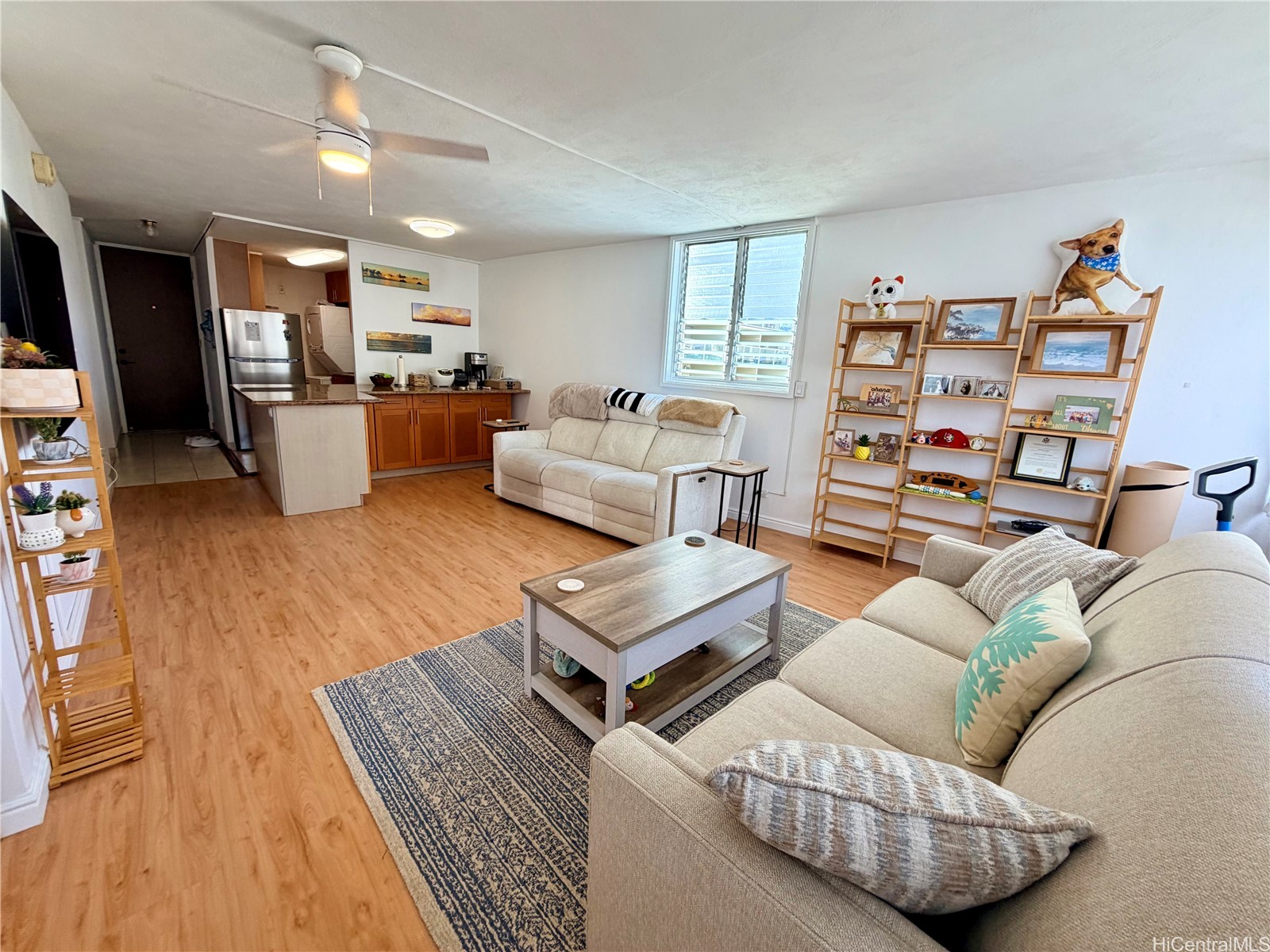 435 Seaside Avenue 909 Property Photo 2