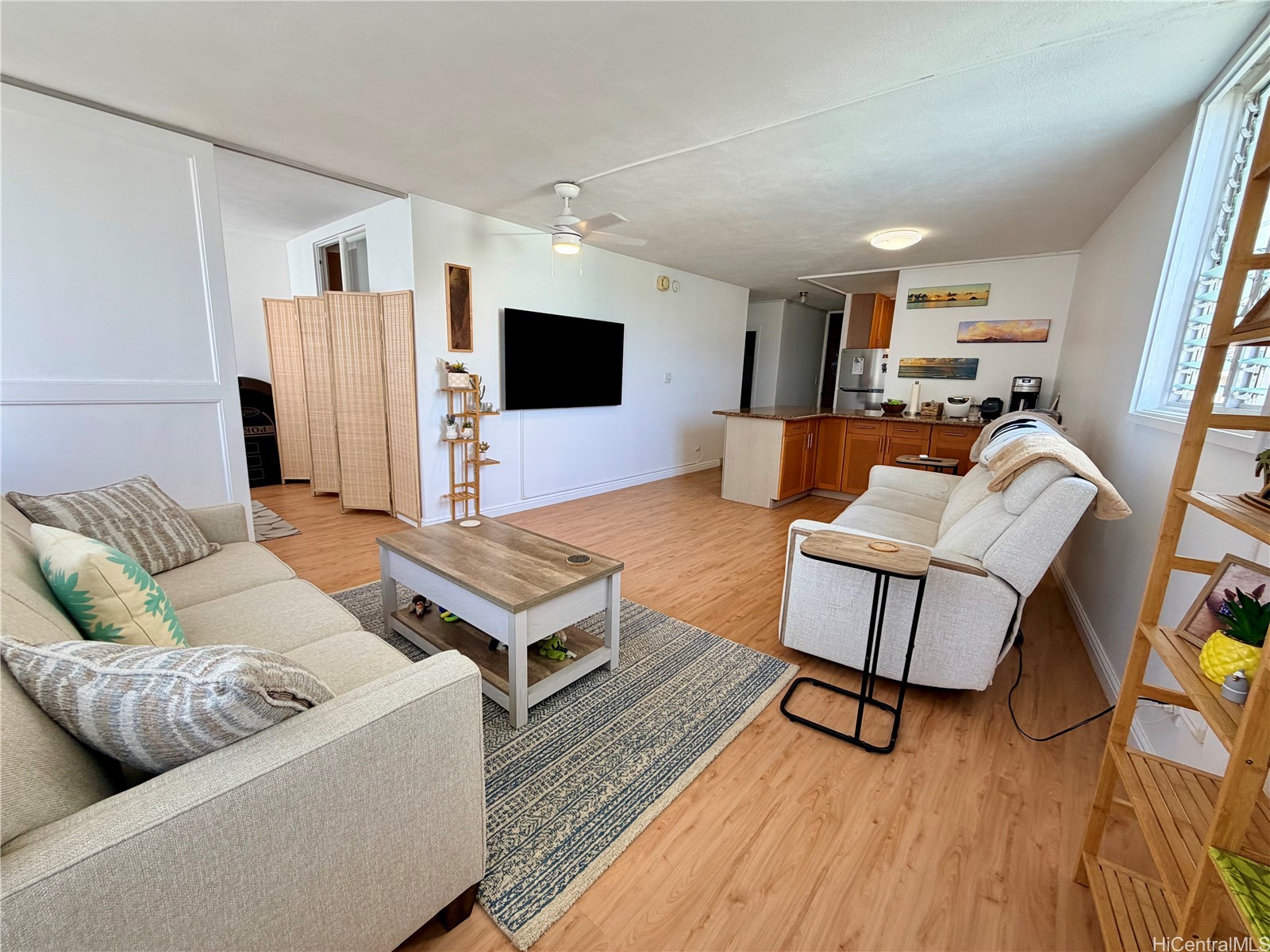 435 Seaside Avenue 909 Property Photo 3