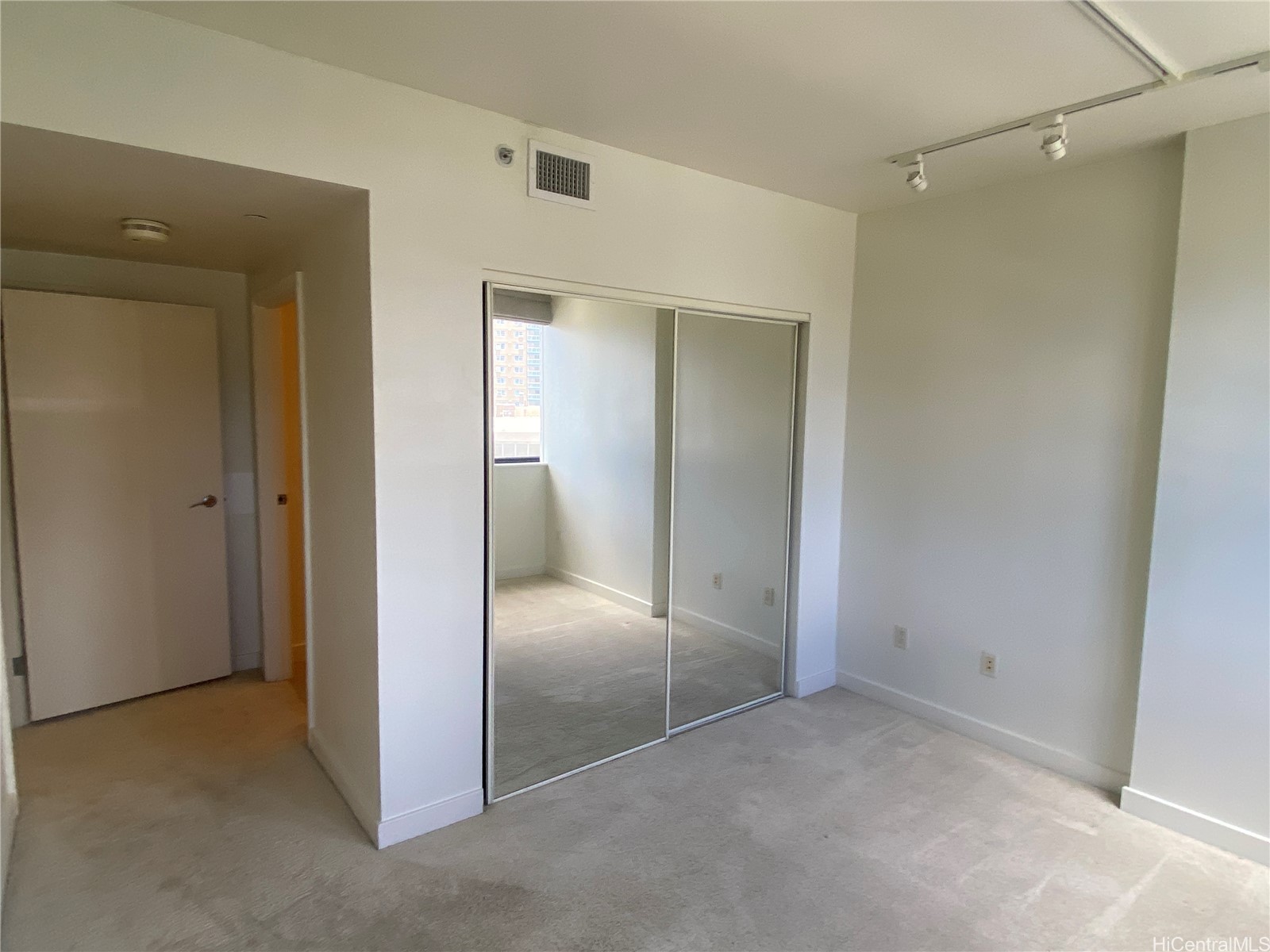 600 Queen Street 1208 Property Photo 5