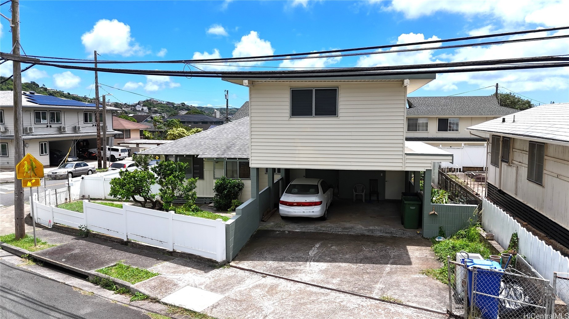 3347 Kalua Road Property Photo 1