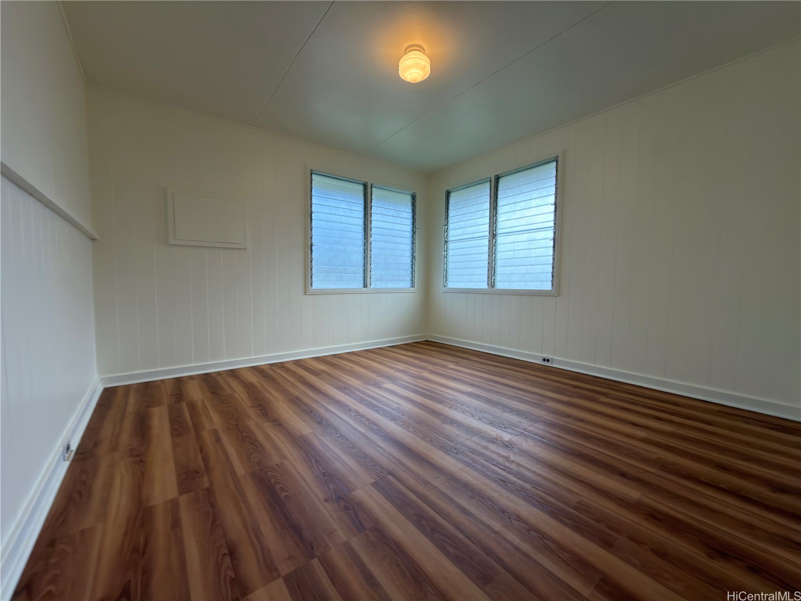 3347 Kalua Road Property Photo 11