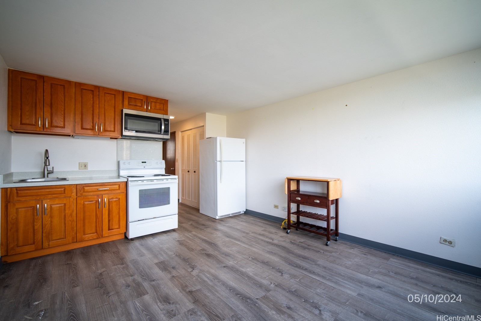 2211 Ala Wai Boulevard 1411 Property Photo 6