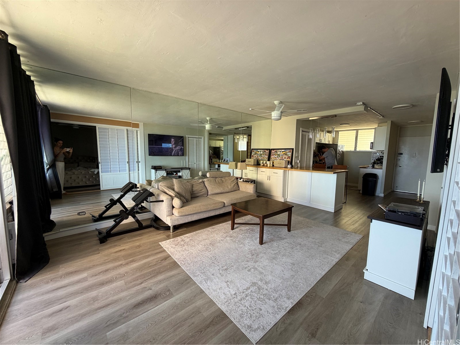 1676 Ala Moana Boulevard 804 Property Photo 4