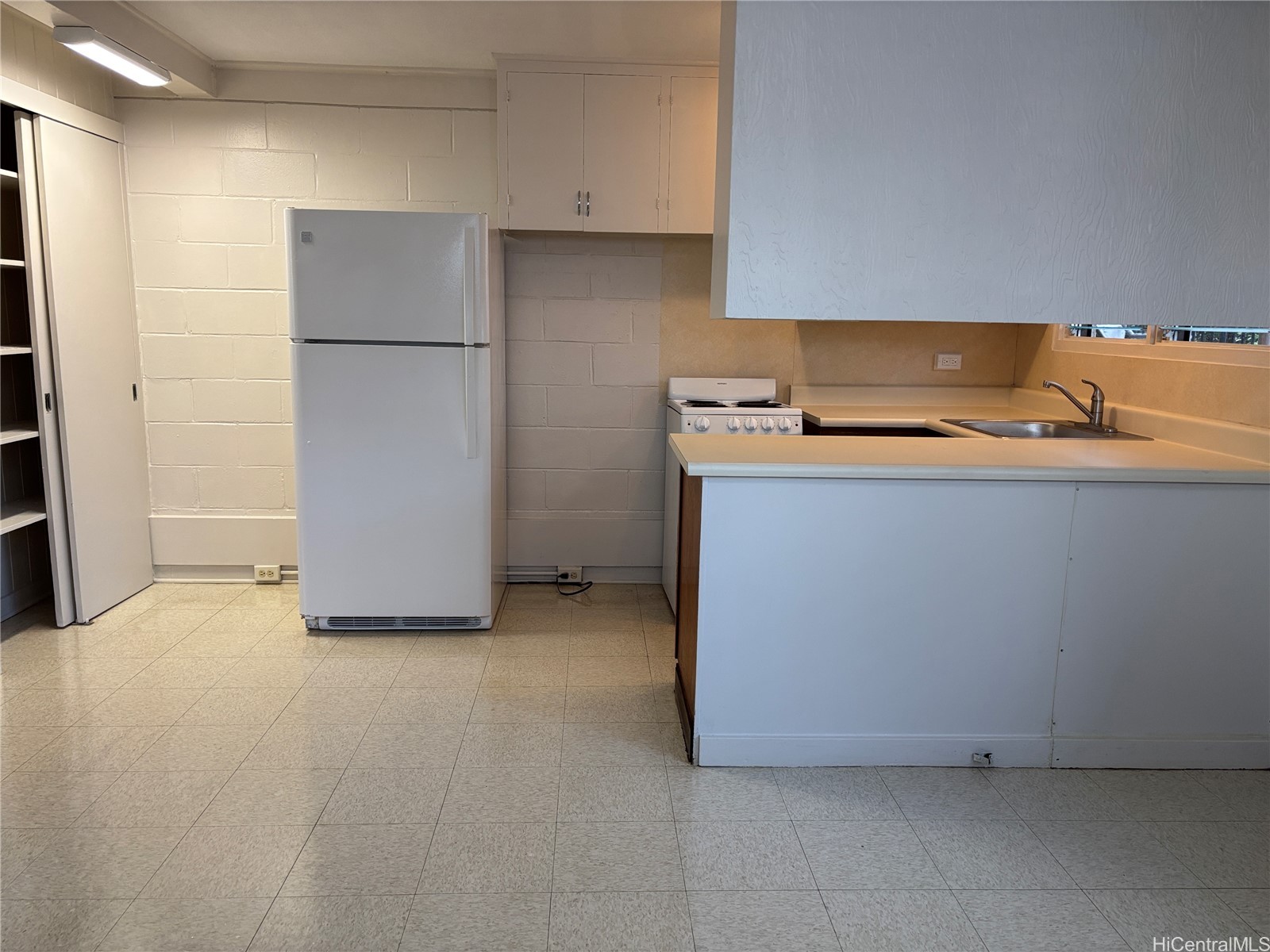 1249 Matlock Avenue A Property Photo 4
