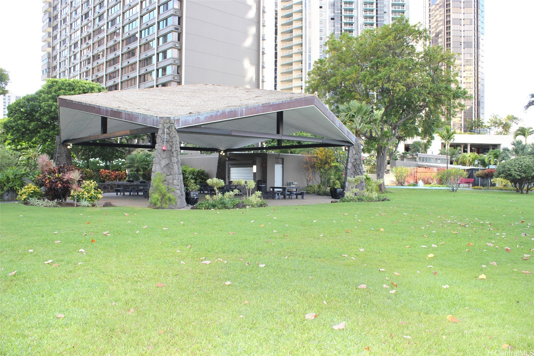 1255 Nuuanu Avenue E2214 Property Photo 11