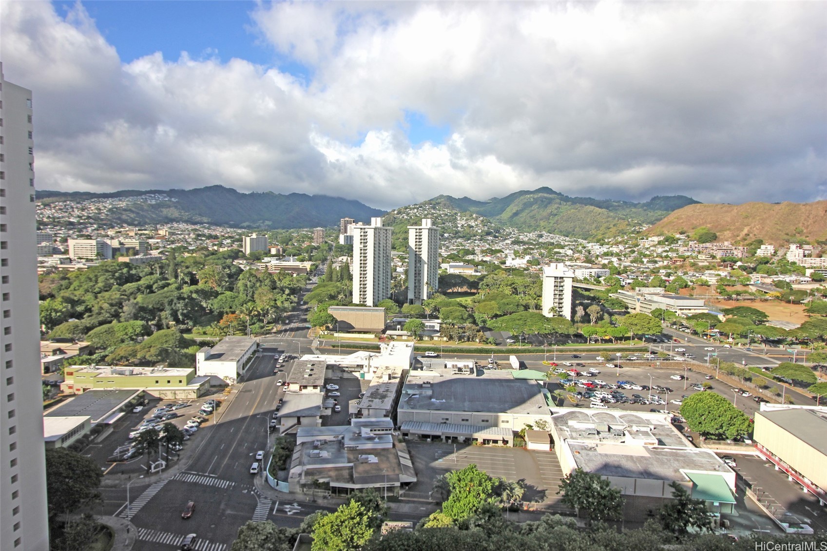 1255 Nuuanu Avenue E2214 Property Photo 13