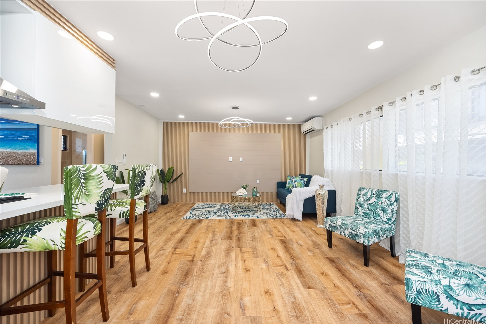 1812 Waiola Street A Property Photo 1
