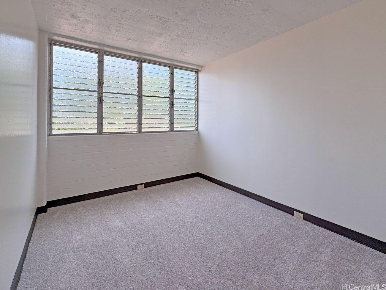 1055 Kalo Place Property Photo 12