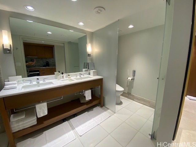2139 Kuhio Avenue 2211 Property Photo 4