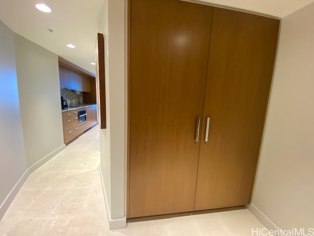 2139 Kuhio Avenue 2211 Property Photo 7