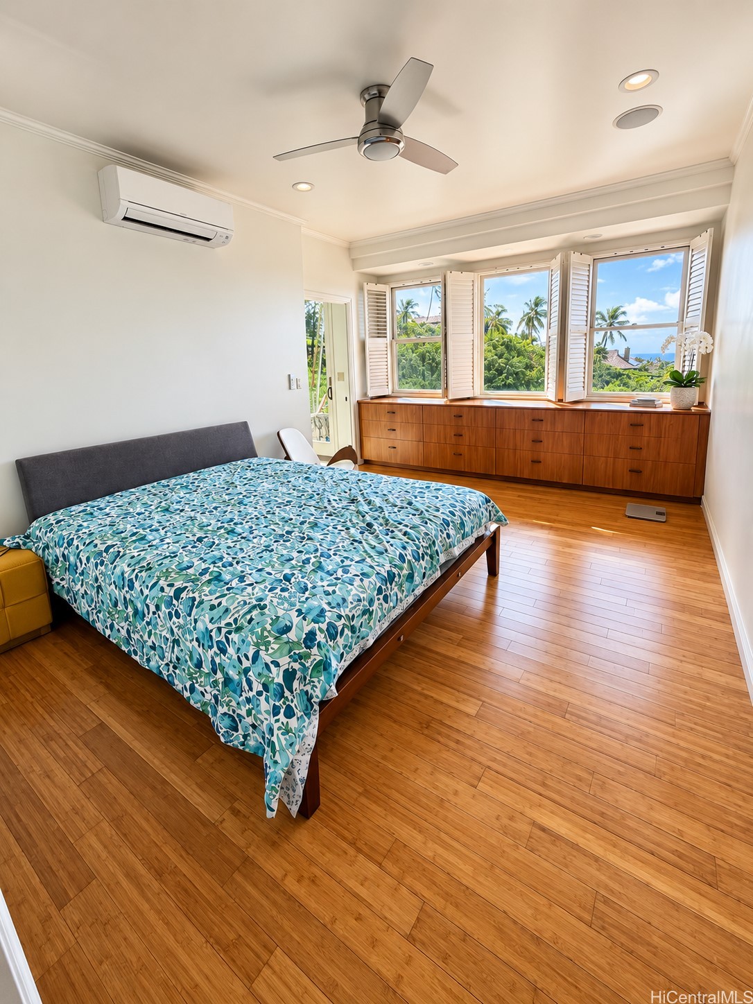 613 Moaniala Street Property Photo 9