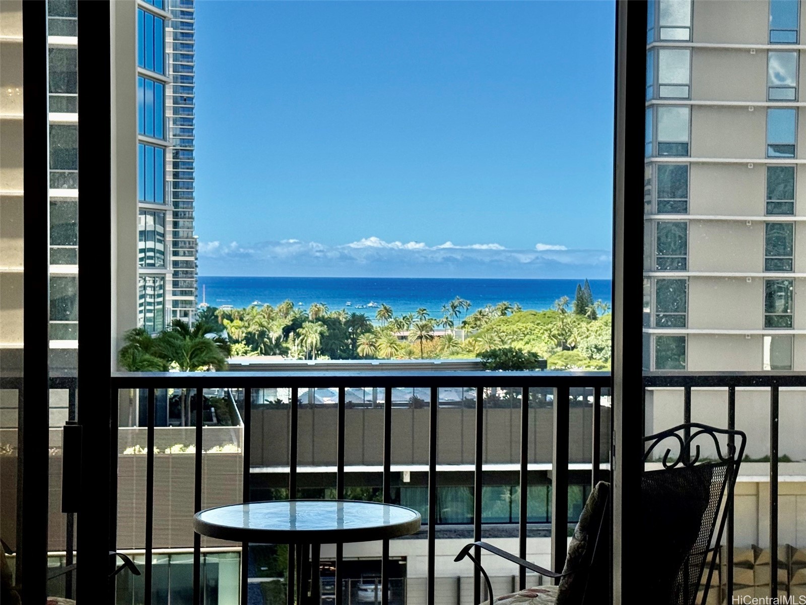 2140 Kuhio Avenue 1105 Property Photo 10