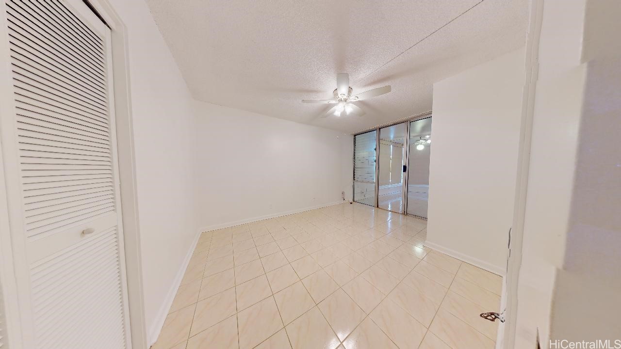 2600 Pualani Way 105 Property Photo 5