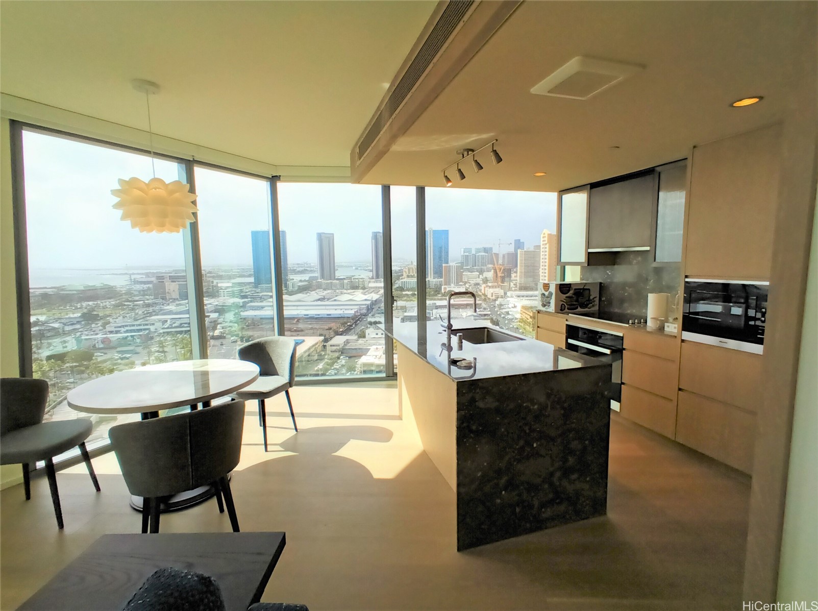 1000 Auahi Street 2001 Property Photo 1