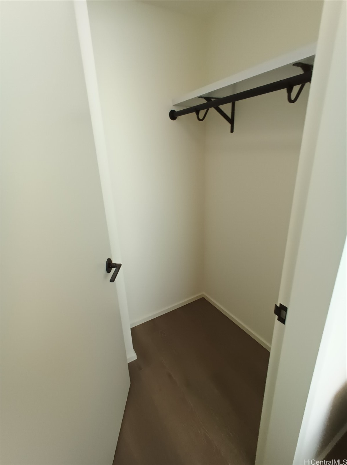 1000 Auahi Street 2001 Property Photo 9
