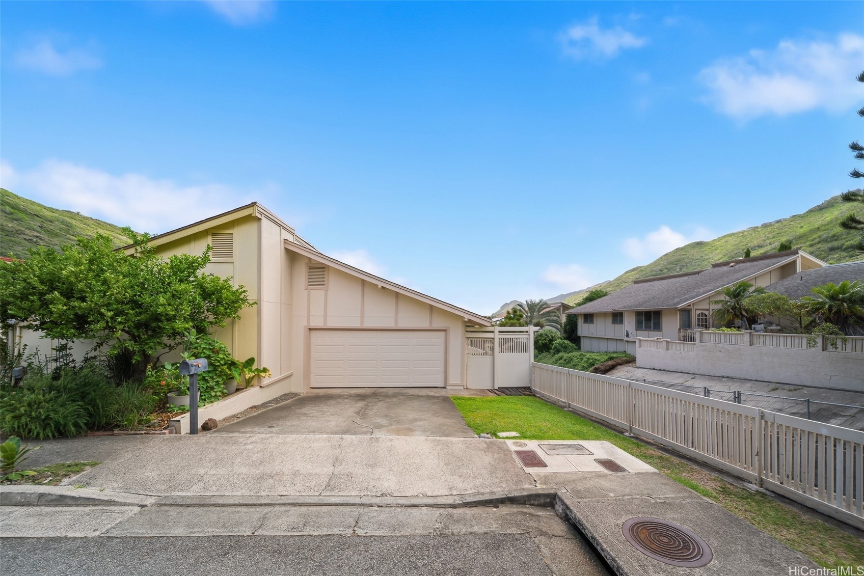 1391 Ohina Place Property Photo 1