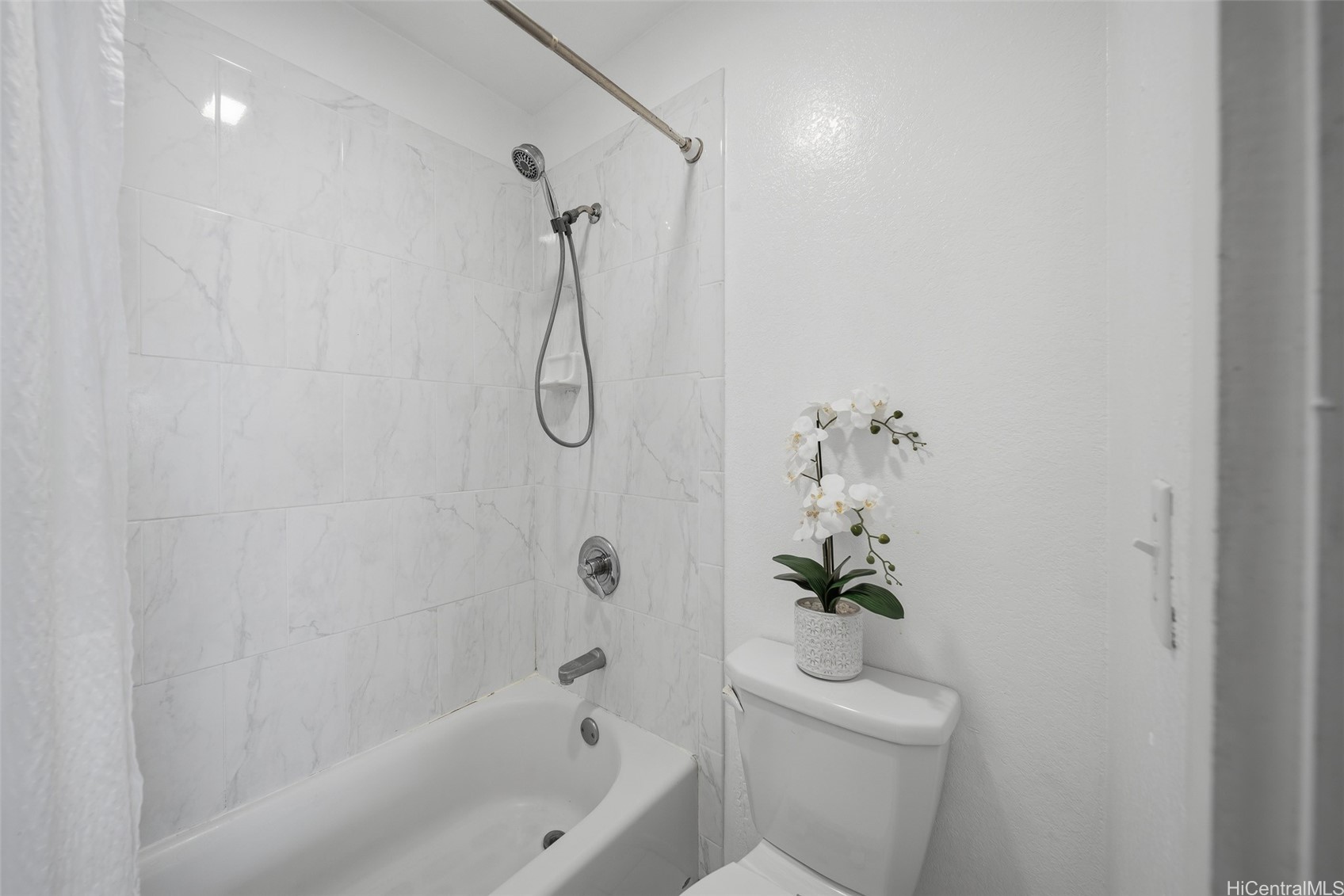 1391 Ohina Place Property Photo 11