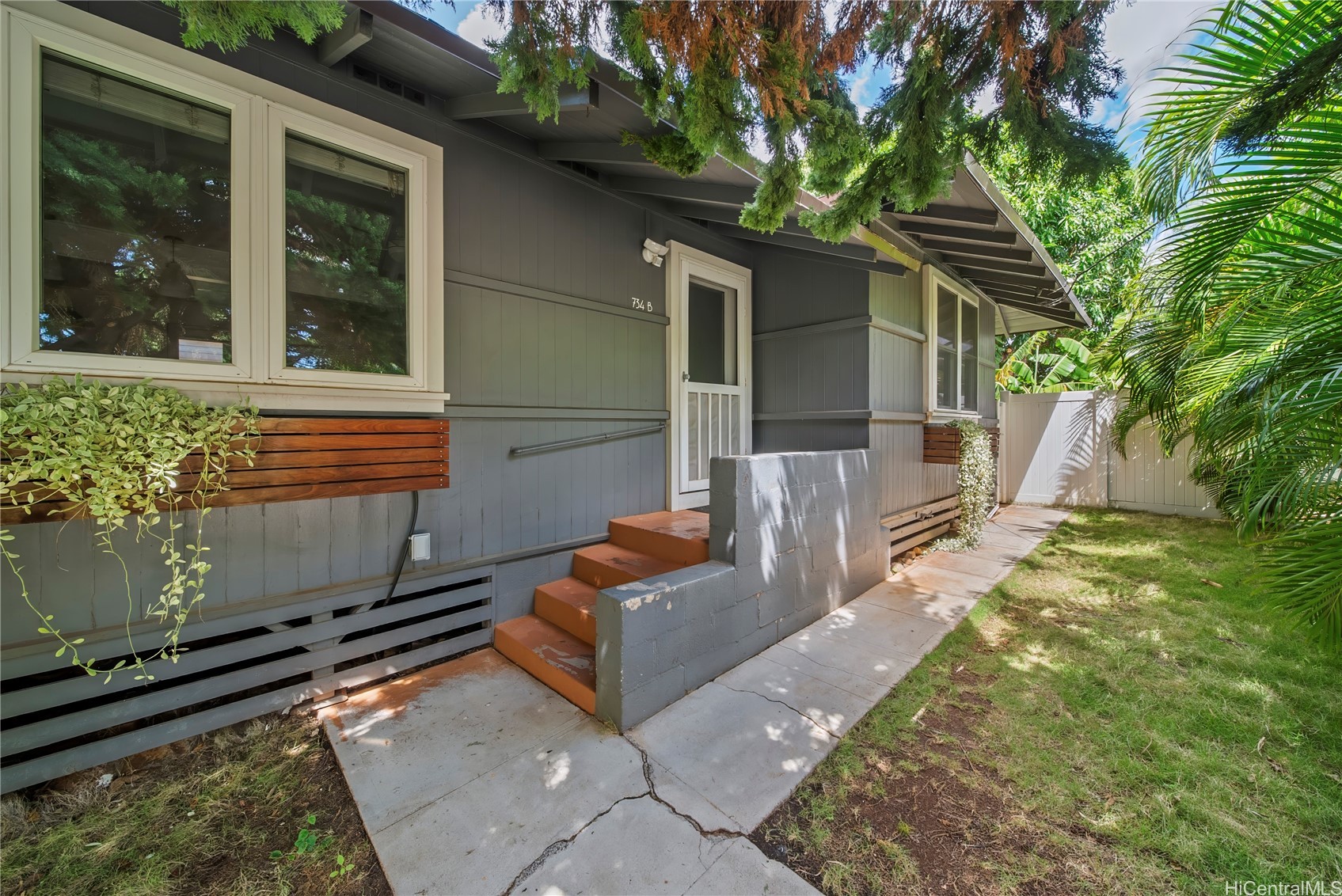 734 10th Avenue B Property Photo 1