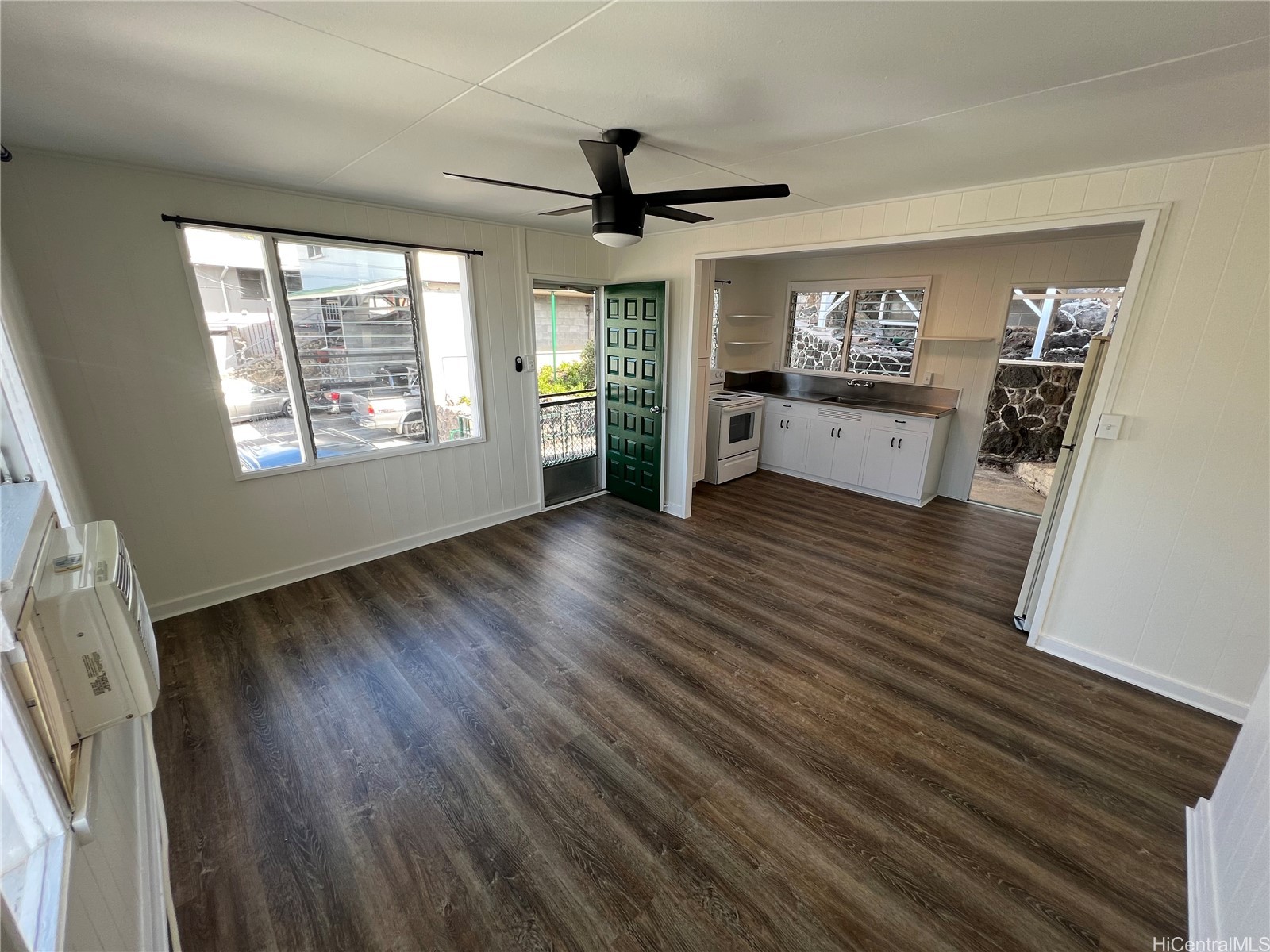 1715 10th Avenue A Property Photo 1