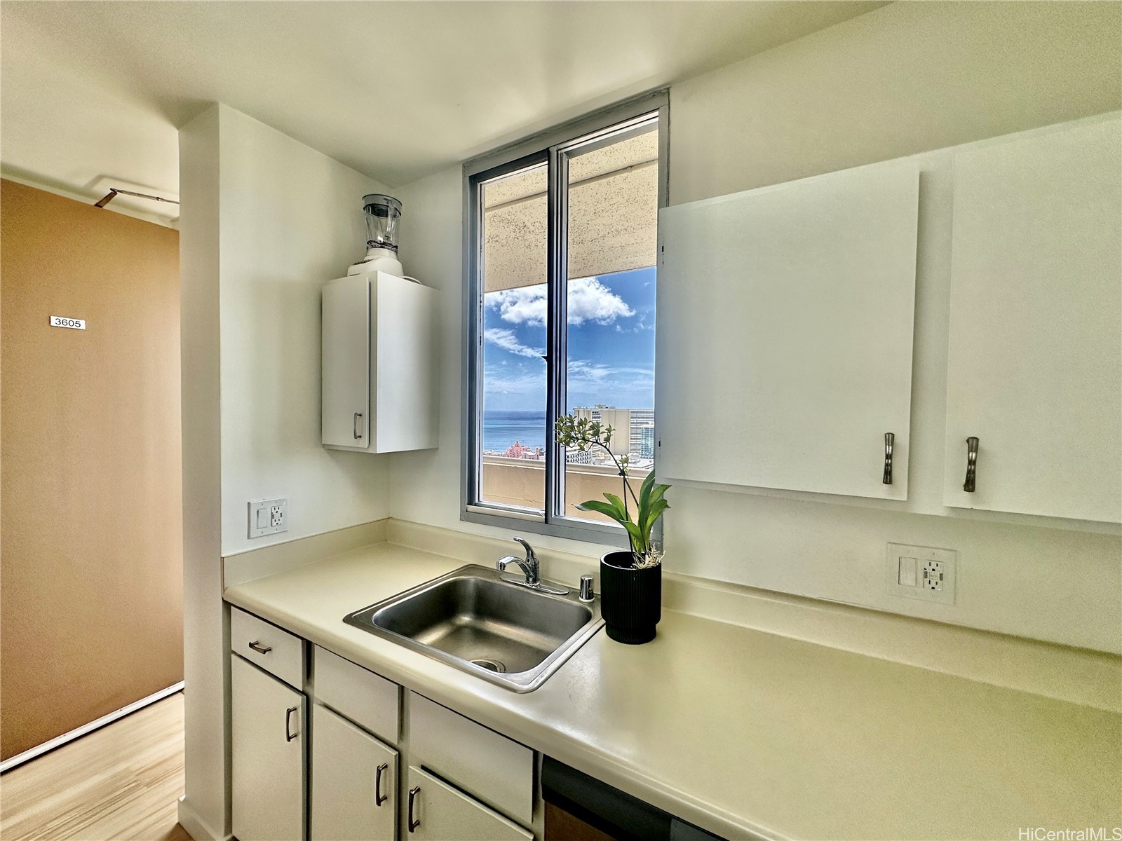 2121 Ala Wai Boulevard 3605 Property Photo 2
