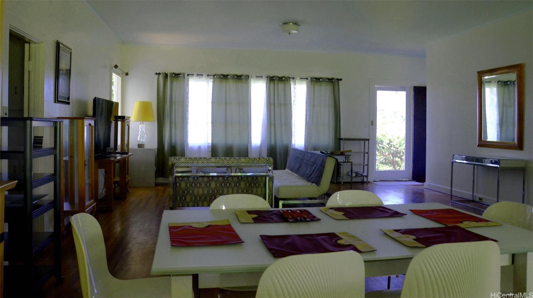 1556 Alewa Drive Property Photo 11