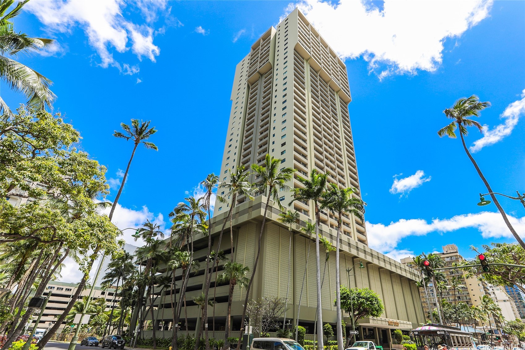2240 Kuhio Avenue 2414 Property Photo 1