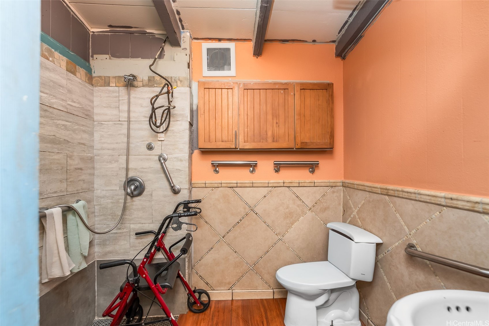 2121 Aluka Loop Property Photo 13