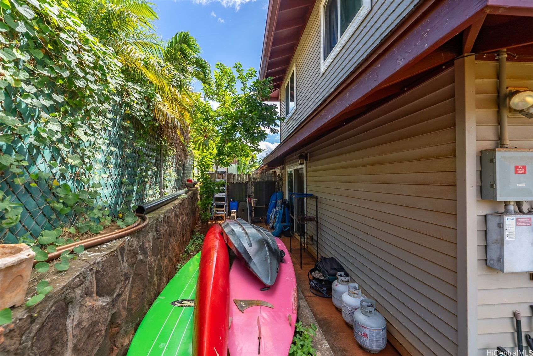 2121 Aluka Loop Property Photo 17