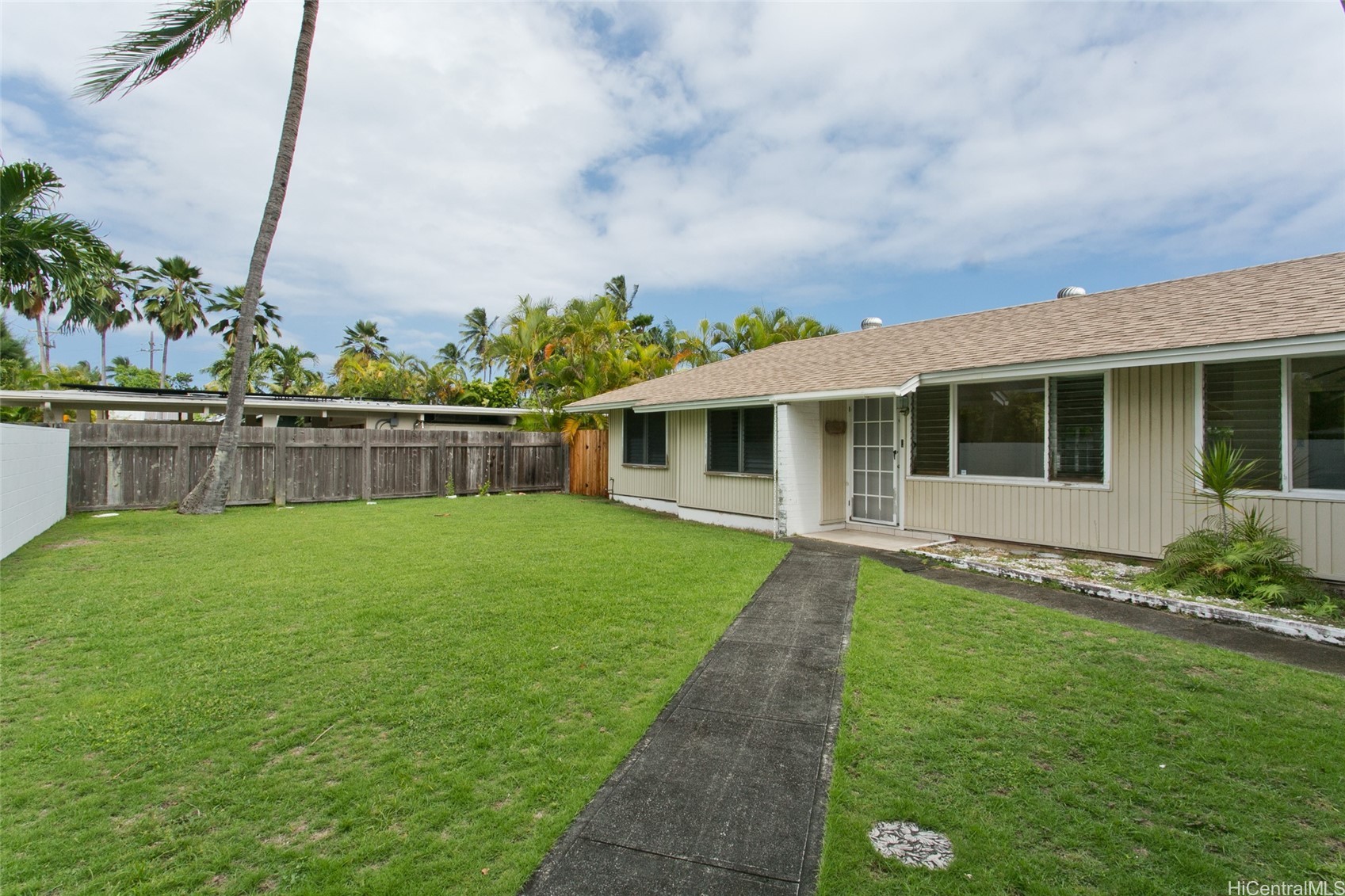119 Kuulei Road Property Photo 1