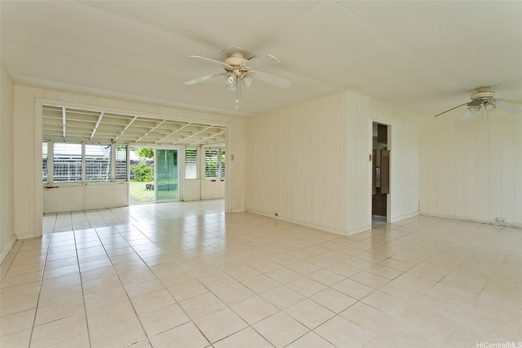 119 Kuulei Road Property Photo 2
