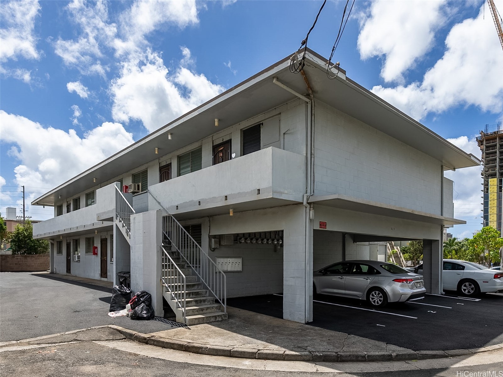 823 Waiaka Place Property Photo 3
