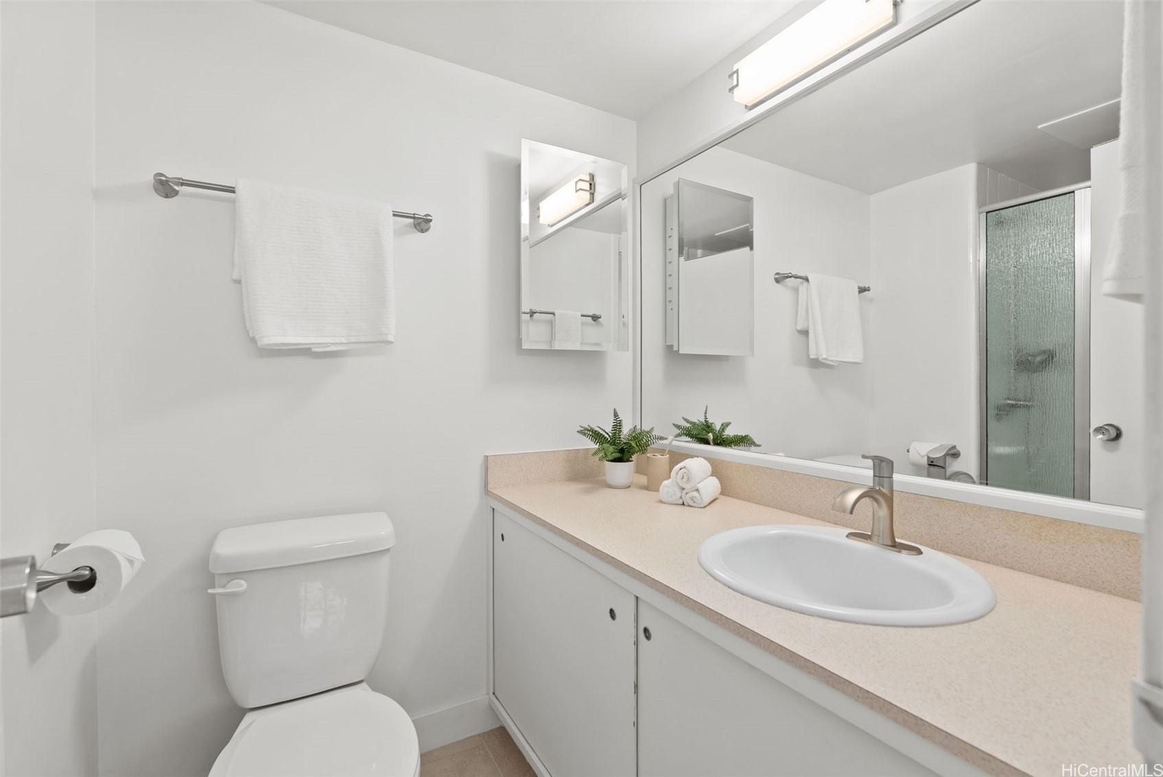 1018 Lunalilo Street 1002 Property Photo 18