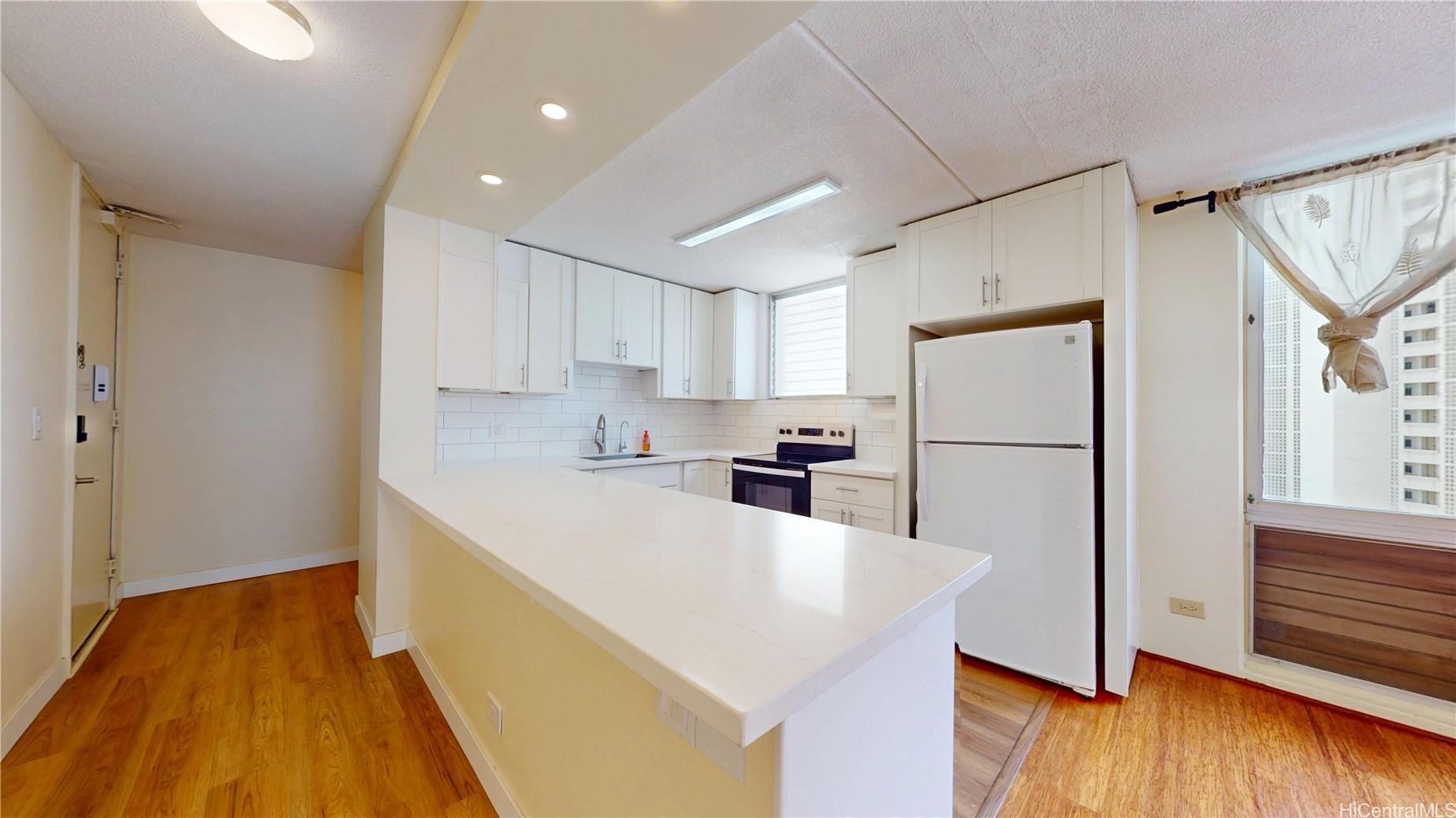 1717 Ala Wai Boulevard 1210 Property Photo 3