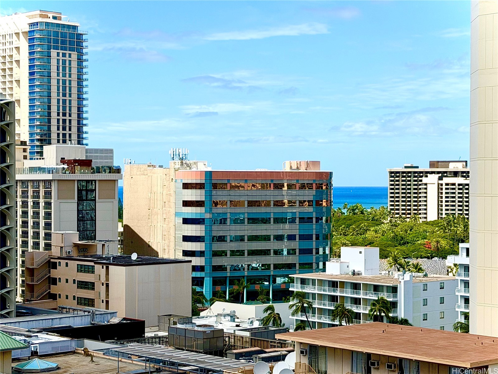 2240 Kuhio Avenue 1410 Property Photo 3