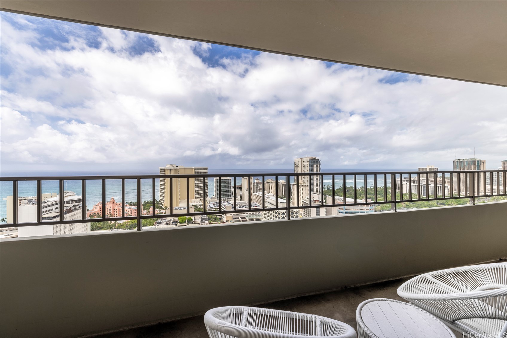 2240 Kuhio Avenue 3306 Property Photo 5