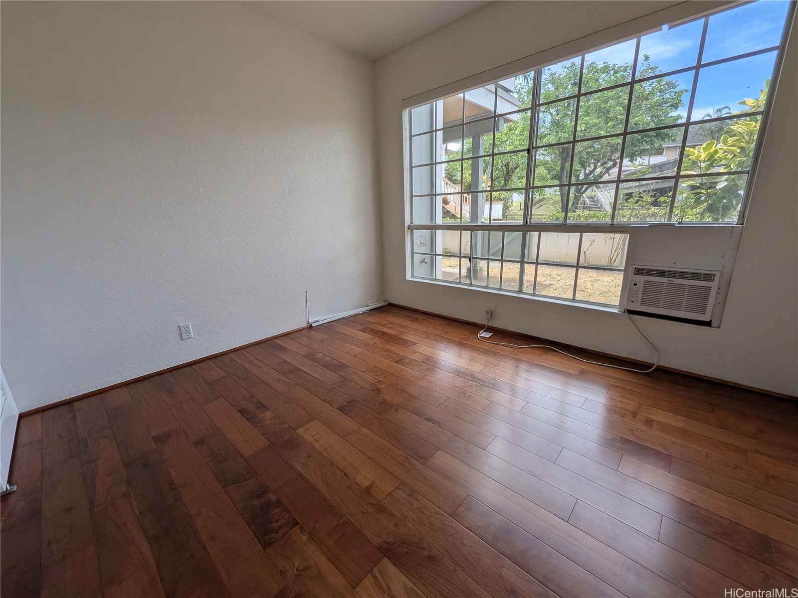 605 Mananai Place 25c Property Photo 6