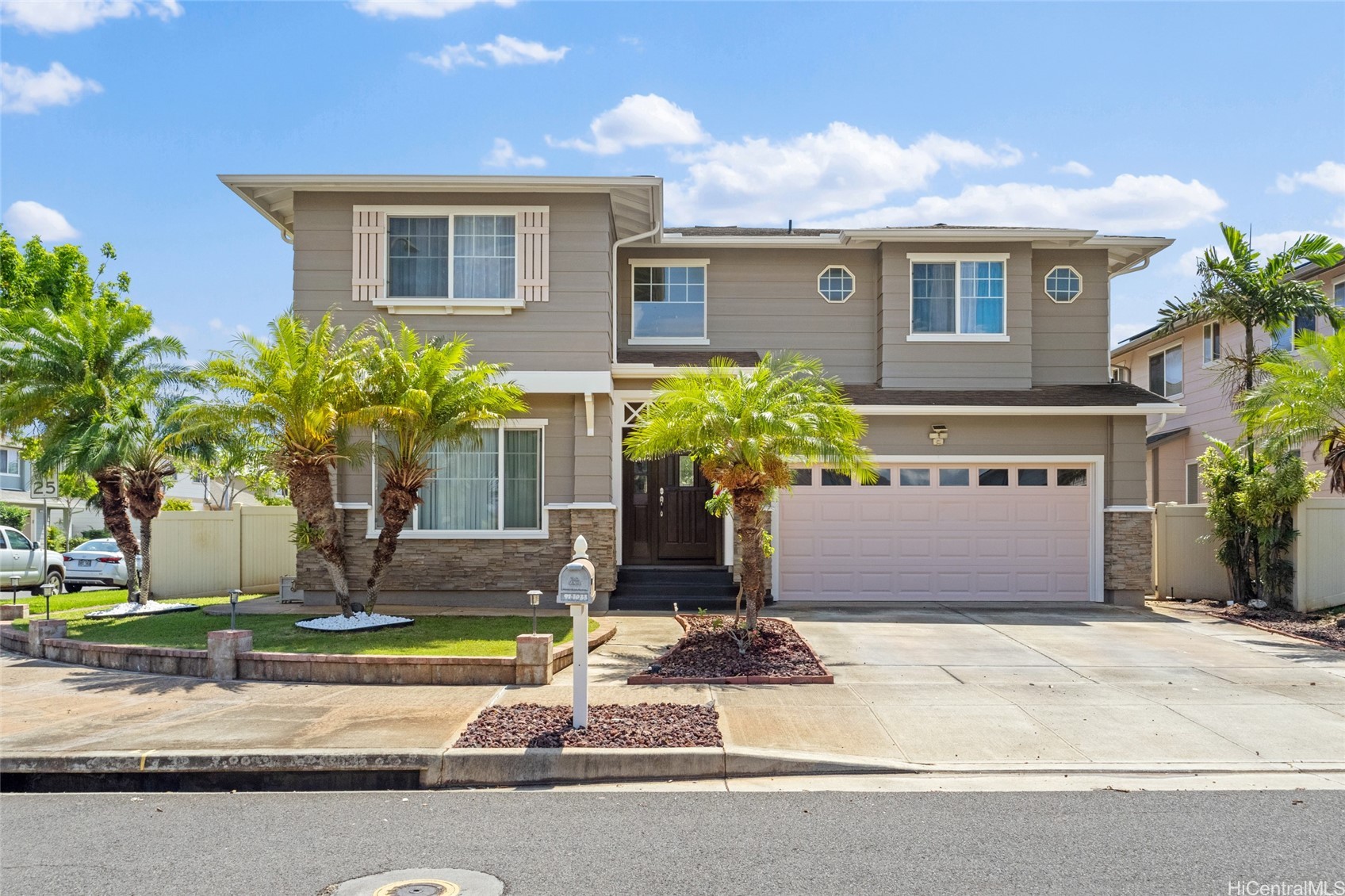91-1033 Hoomaalili Street Property Photo 1