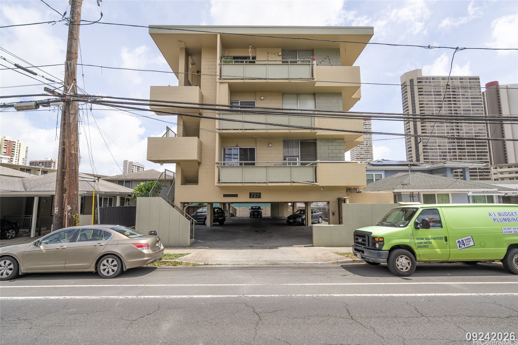 727 University Avenue 201 Property Photo 1
