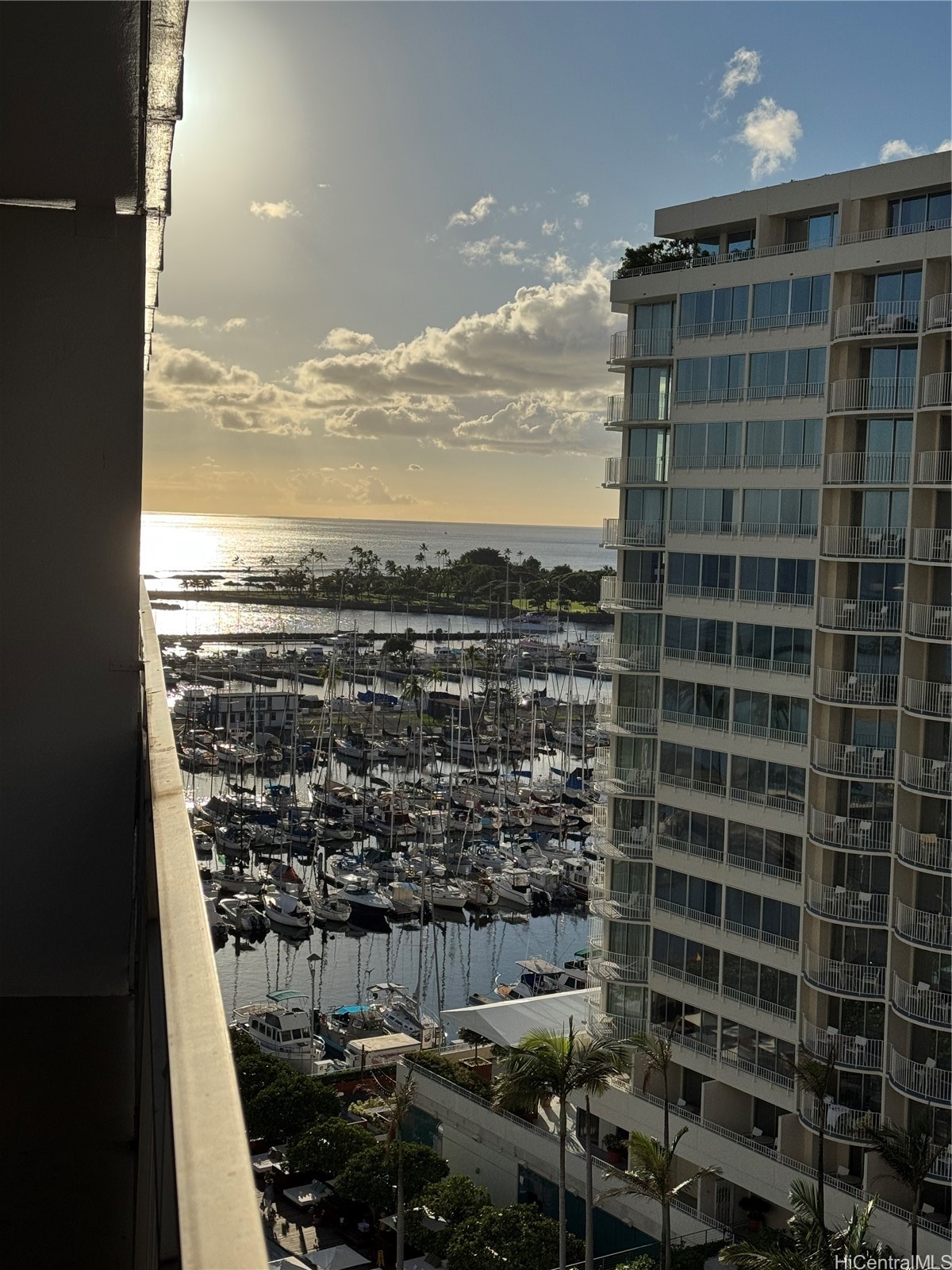 1777 Ala Moana Boulevard 1209 Property Photo 4