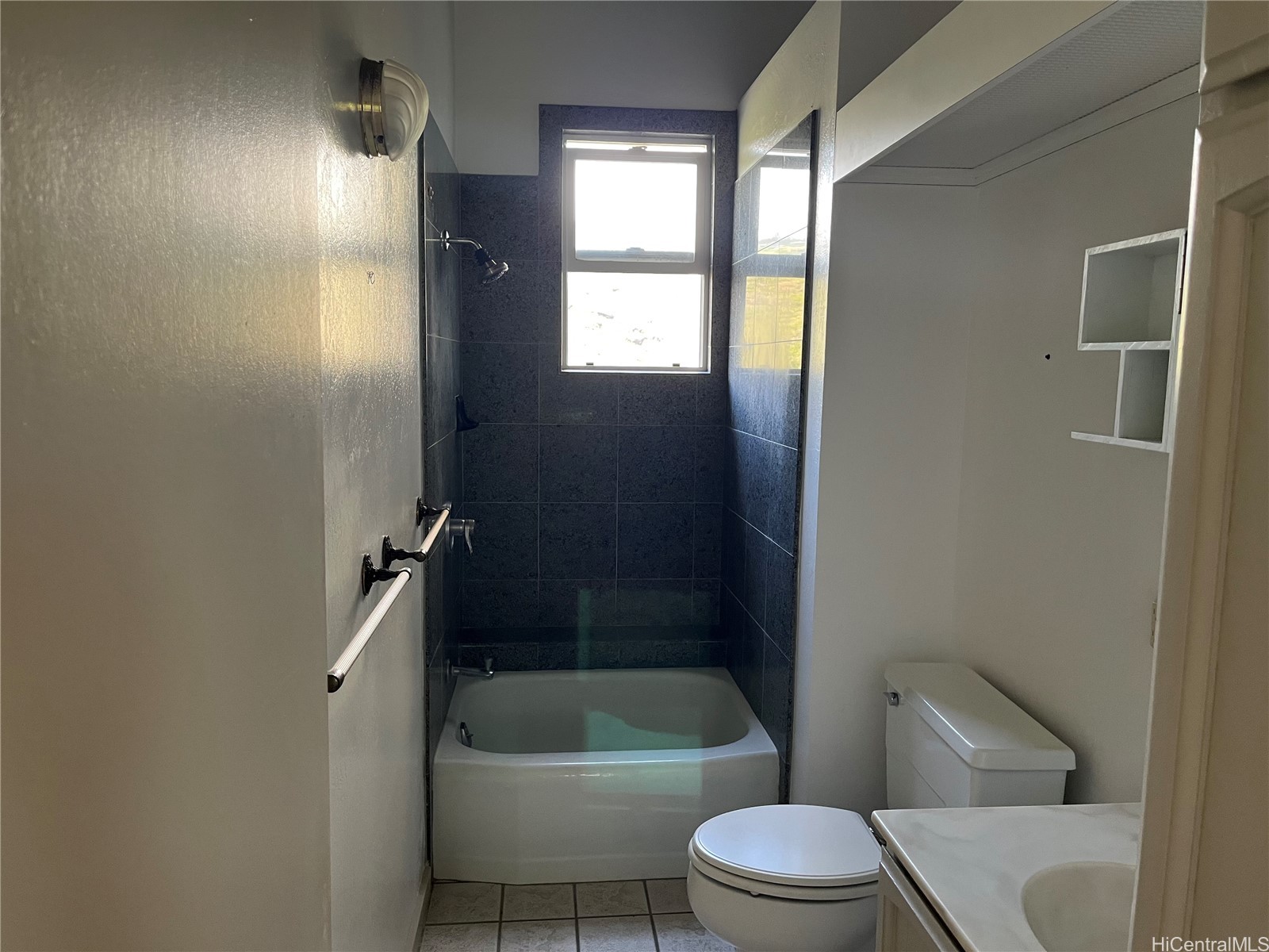 1708 Kumakani Loop Property Photo 18