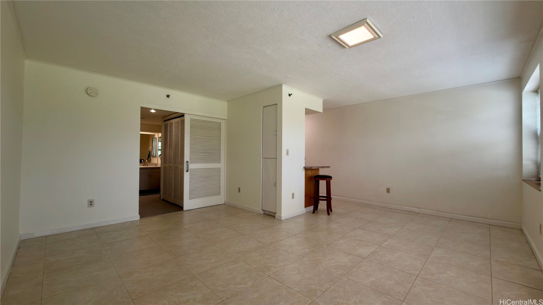 545 Queen Street 334 Property Photo 3