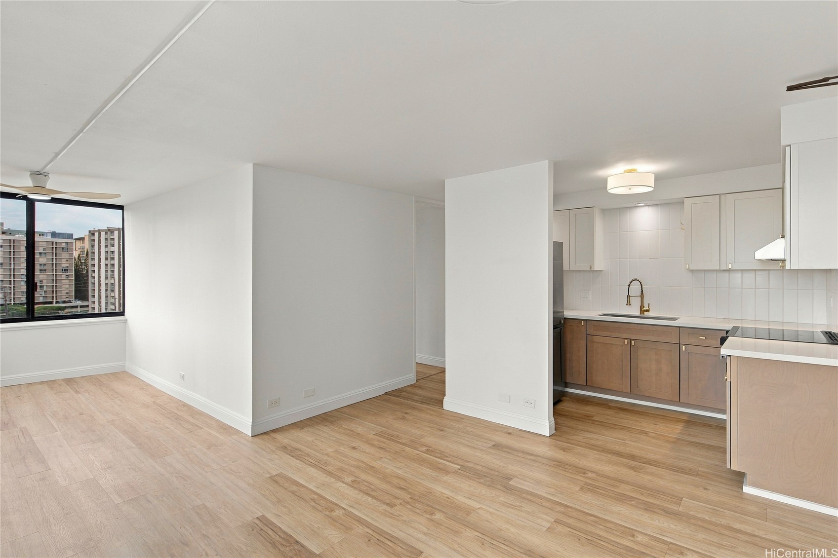 1505 Alexander Street 703 Property Photo 3