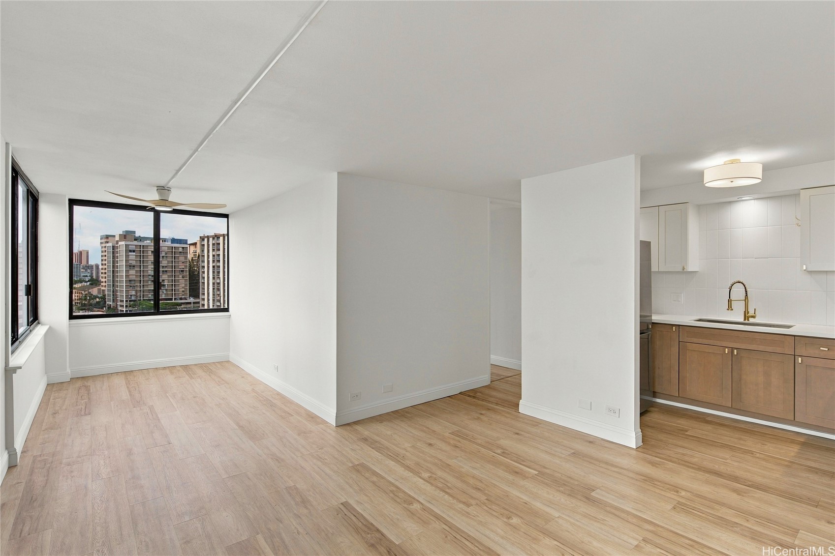 1505 Alexander Street 703 Property Photo 4
