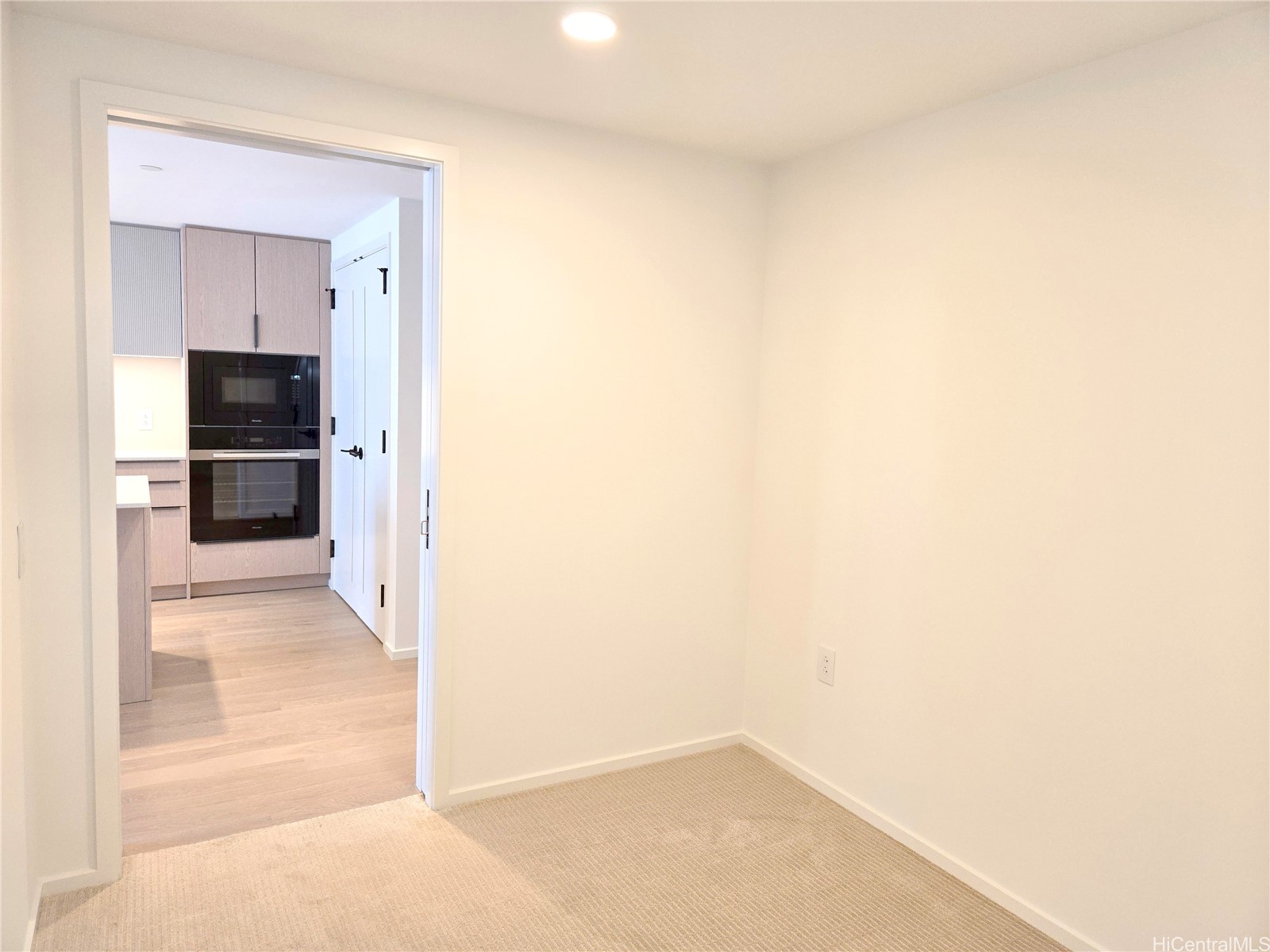 333 Ward Avenue 2906 Property Photo 6