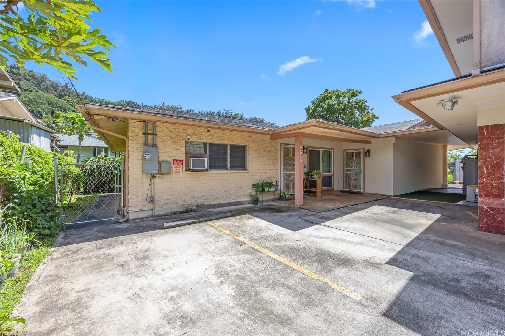 2851 Kalihi Street A Property Photo 1