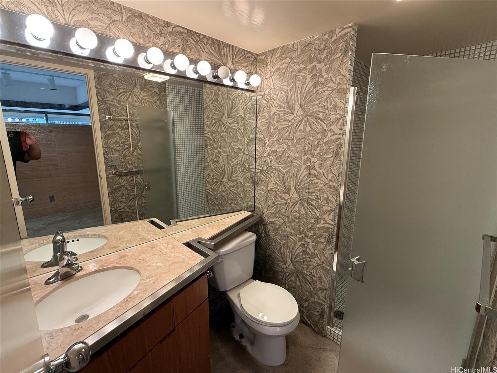 1188 Bishop Street 2712 Property Photo 3